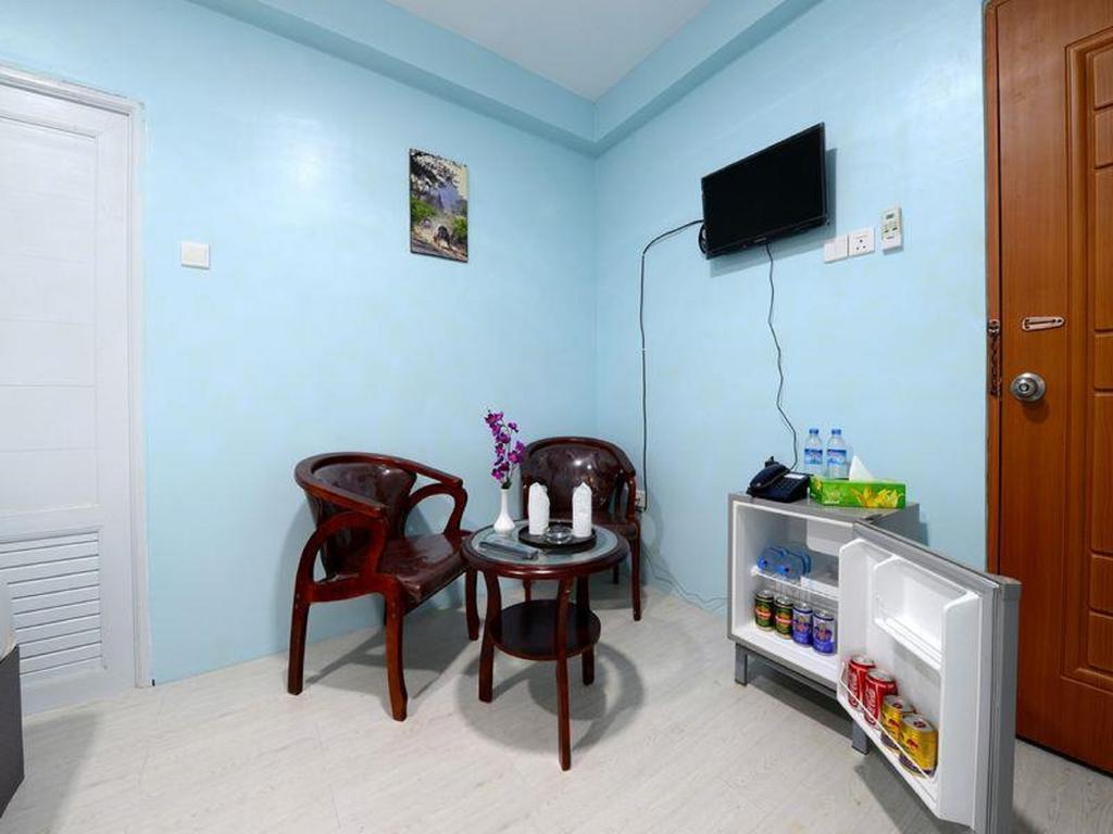 Okkala Hotel Янгон Экстерьер фото