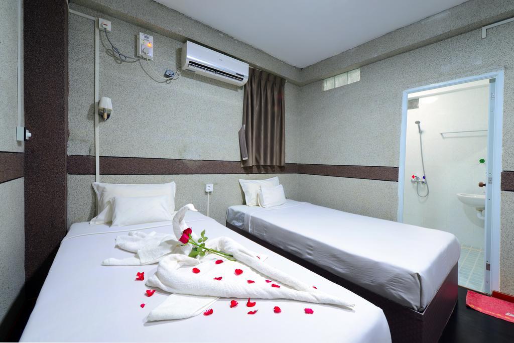 Okkala Hotel Янгон Экстерьер фото