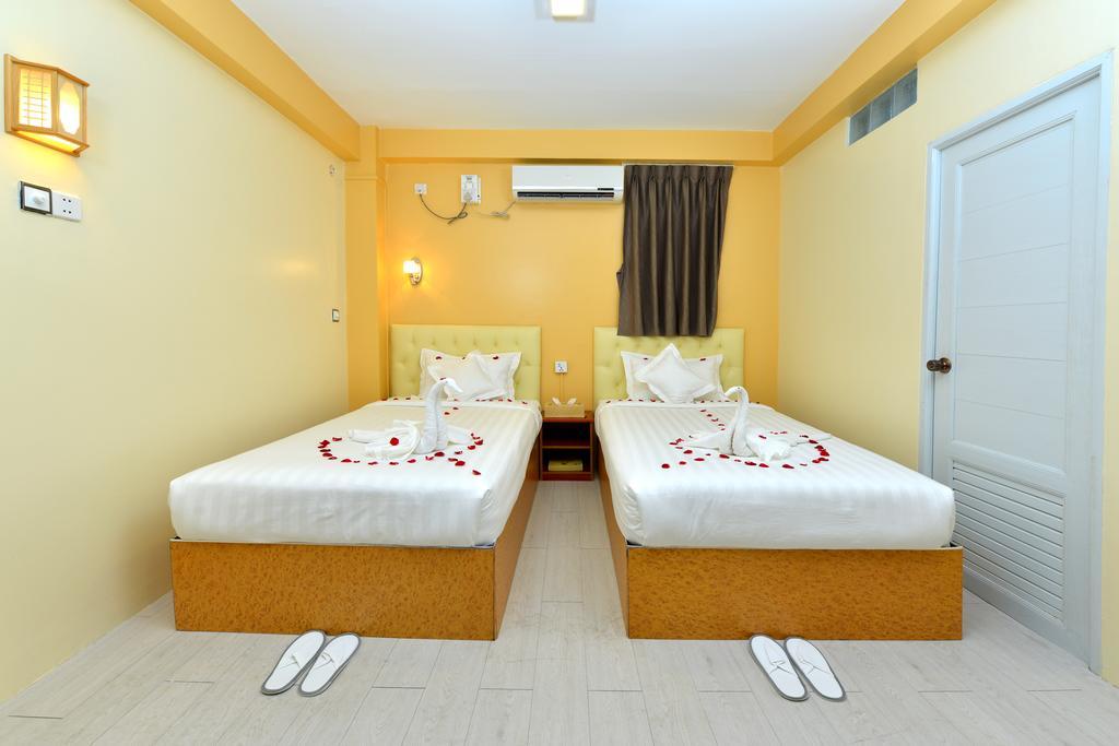 Okkala Hotel Янгон Экстерьер фото