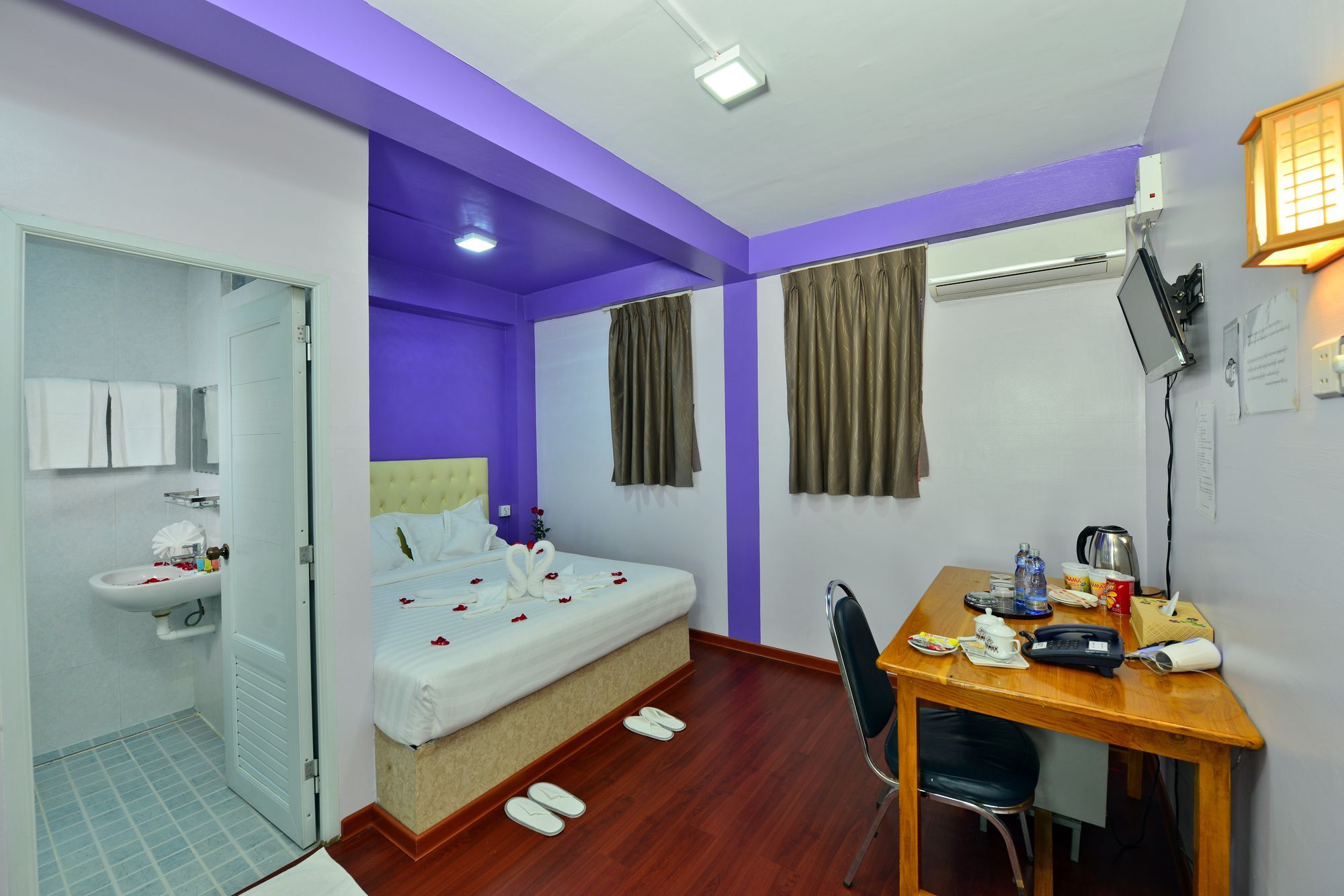 Okkala Hotel Янгон Экстерьер фото