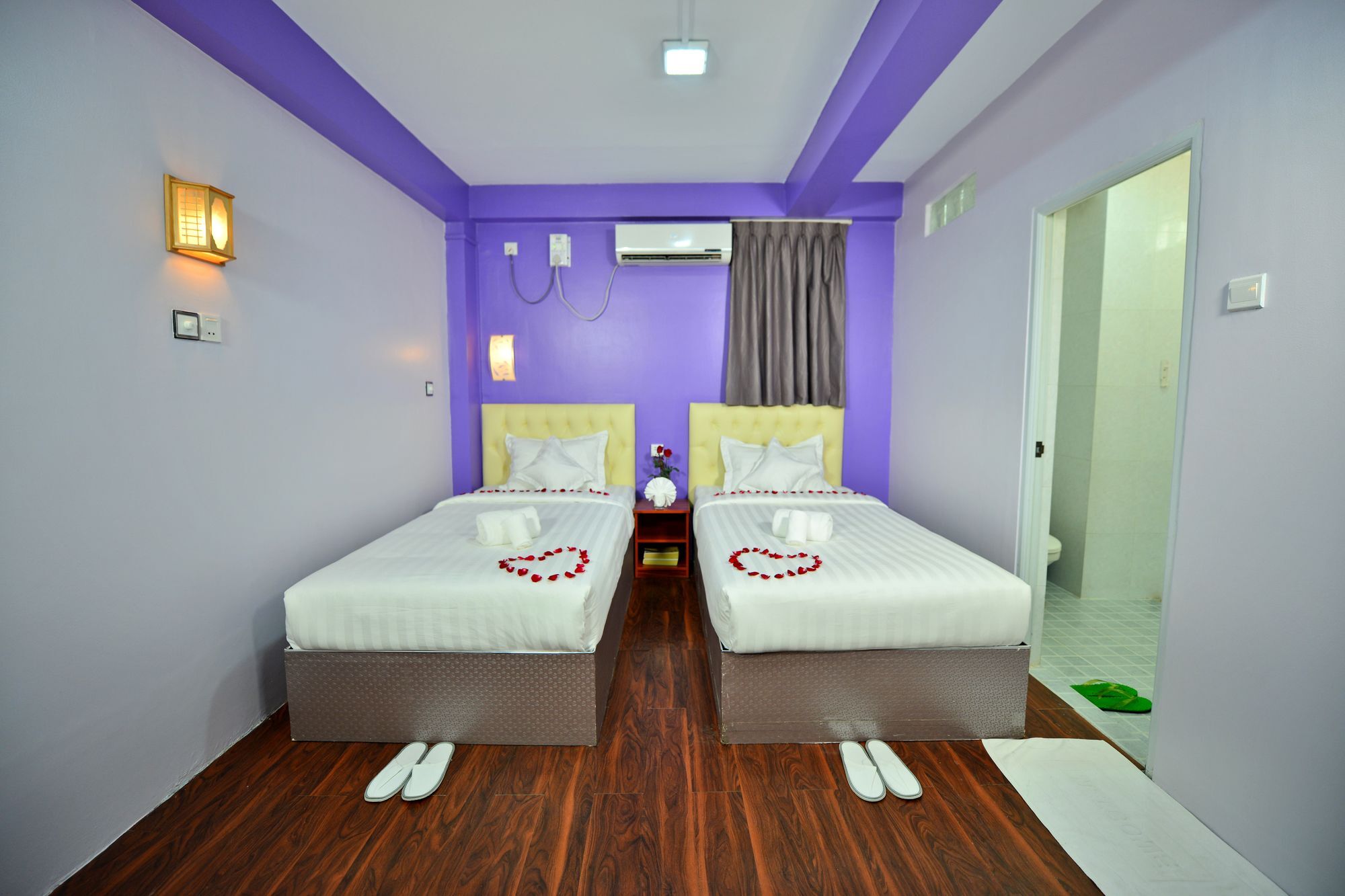 Okkala Hotel Янгон Экстерьер фото